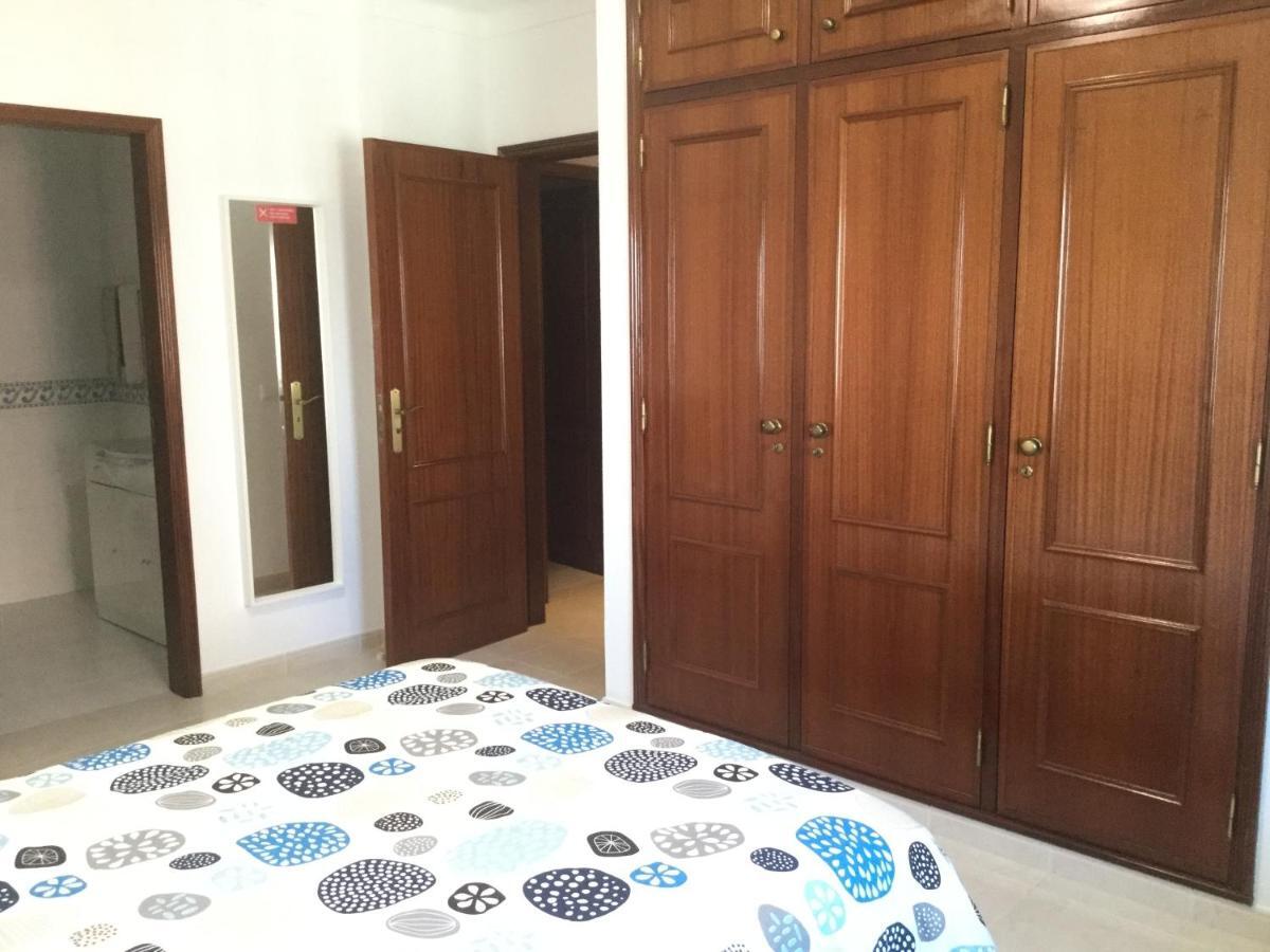 Olinda'S Two Bedroom Apartment 拉哥斯 客房 照片